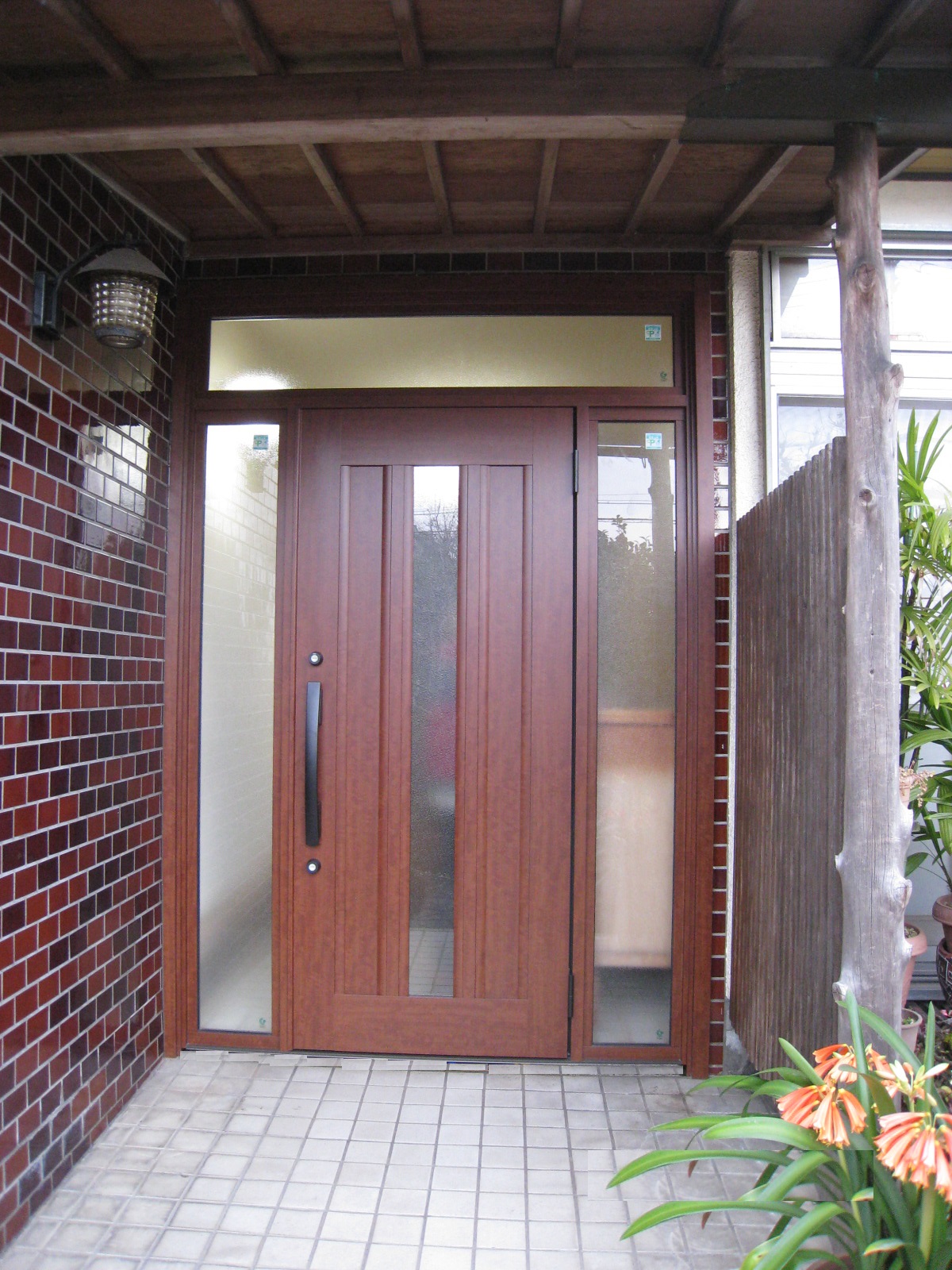 姫路市M様邸 玄関ドア交換完成しました。 姫路市のリフォーム会社 モリシタ・アット・リフォーム