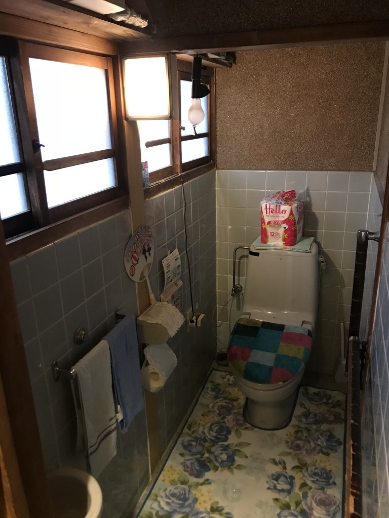 トイレ施工前