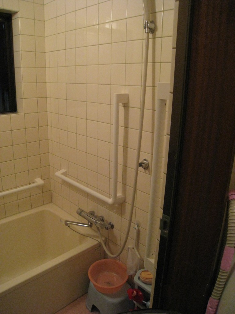 浴室水栓上-1