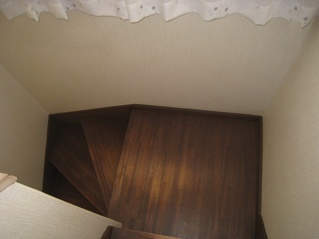階段中間.jpg-1