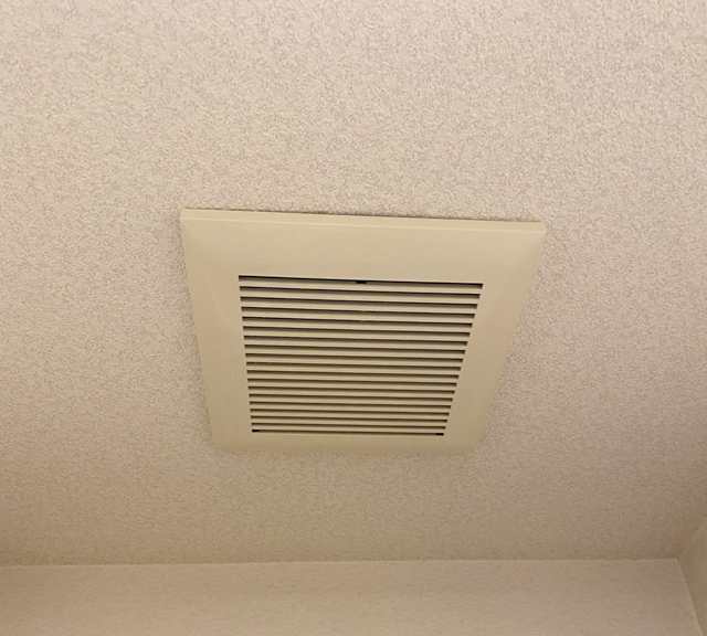姫路市 I様邸 トイレ換気扇取替工事