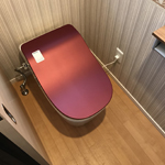 掃除もしやすく、高級感のあるトイレになりました。