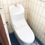 ホワイトへ変更し、トイレが明るくなりました。