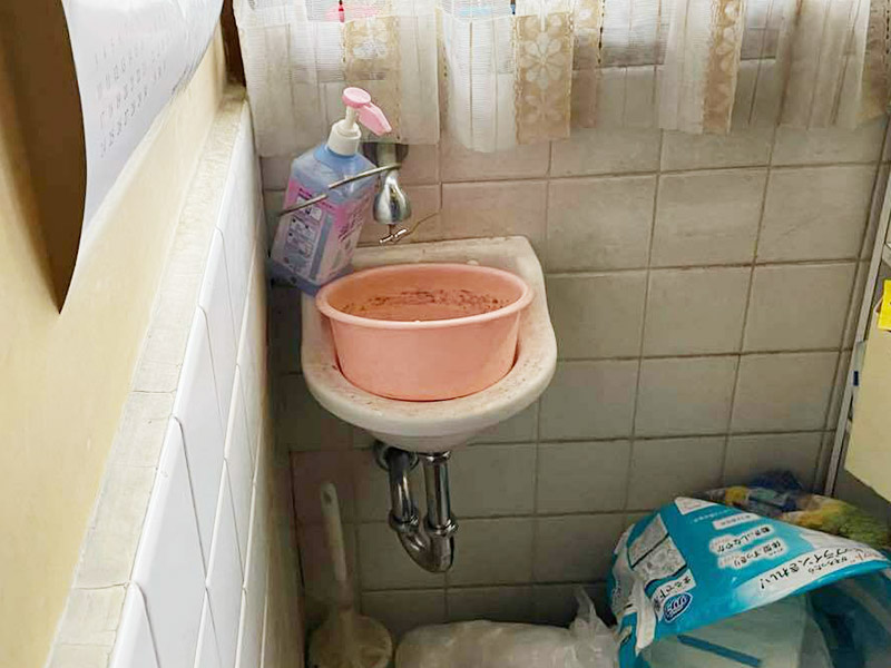 トイレがきれいになり配管の詰まりもなくなりました!02