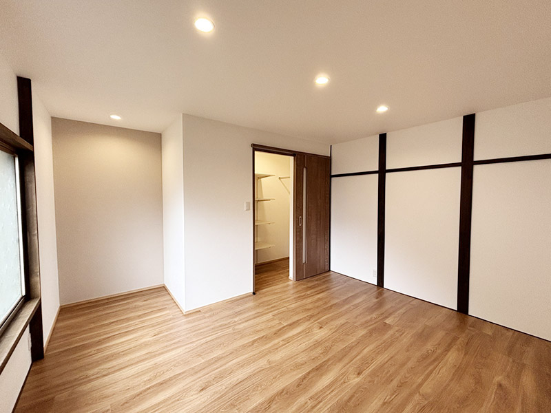 こだわりの詰まった明るくおしゃれなお部屋に！01