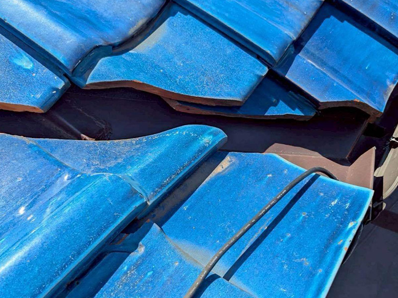 激しい雨も雨漏りしなくなりました。03