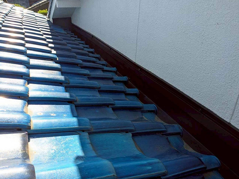 激しい雨も雨漏りしなくなりました。02