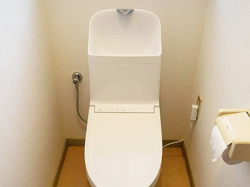 明るく清潔感のあるトイレになりました。