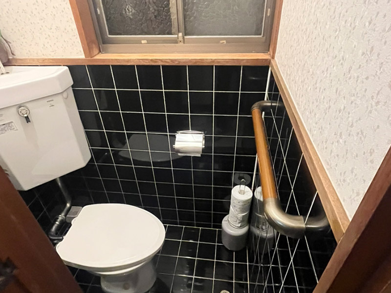 温かみのあるトイレになりました。01